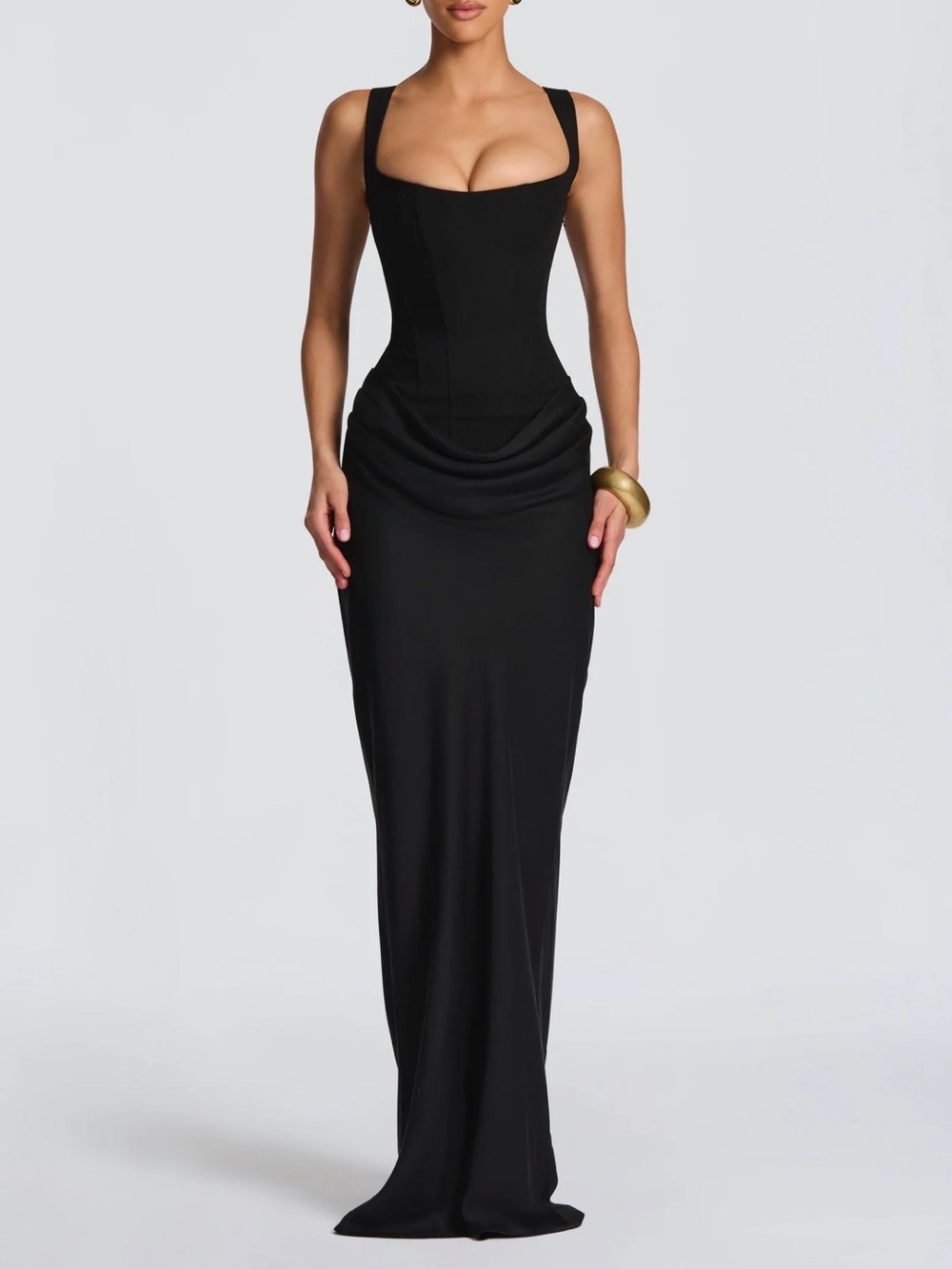 Sleek Black Sleeveless Prom Gown - image 1